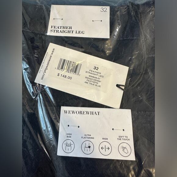 WeWoreWhat FEATHER HEM STRAIGHT LEG JEANS IN TRUE BLUE Size 32 - Picture 2 of 4